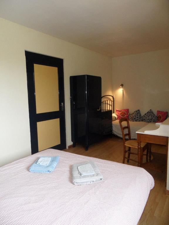 Chambres D'Hotes Domaine Du Bourg Gannay-sur-Loire Номер фото